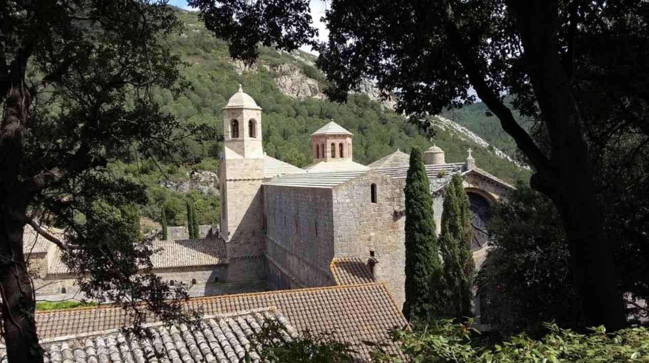 La Maison De Leontine La Liviniere Luaran gambar