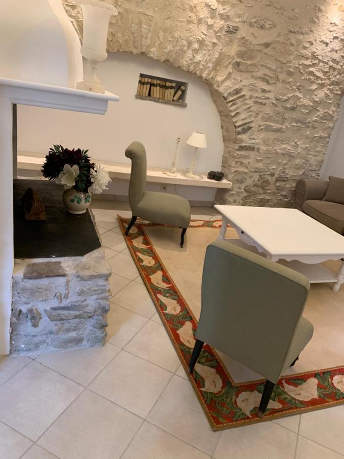 La Maison De Leontine La Liviniere Luaran gambar